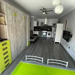 Pi Sunyer Studio.